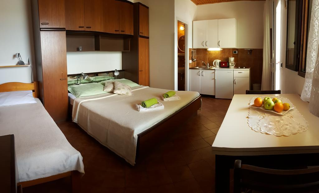 Apartments Bajo - Free Parking Dubrovnik Extérieur photo